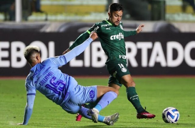 Entre as duas finais do Paulistão, o Palmeiras estreou pela Libertadores. Com um time reserva, o Verdão perdeu para o Bolívar por 3 a 1, na altitude de La Paz e começou o torneio continental com um revés.