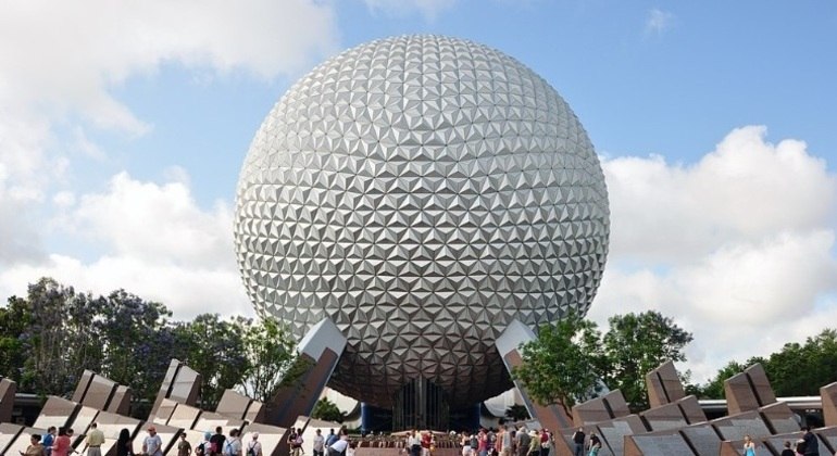 Epcot Spaceship Earth, no Walt Disney World, em Orlando, na Flórida (EUA). Reprodução da internet / chensiyuan