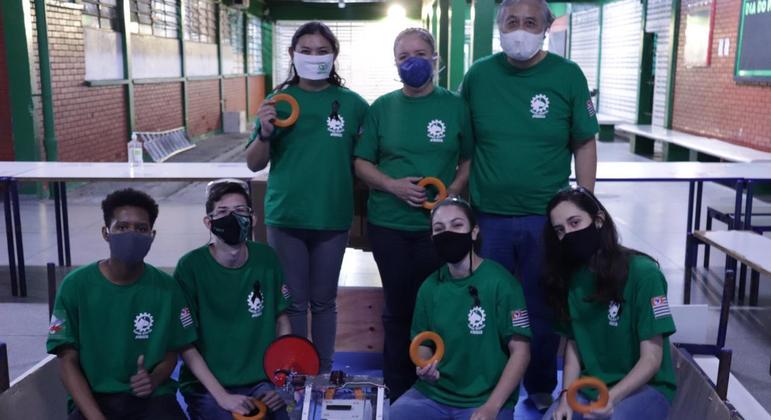 Alunos brasileiros se destacam em torneio internacional de robótica - Vimarsana News
