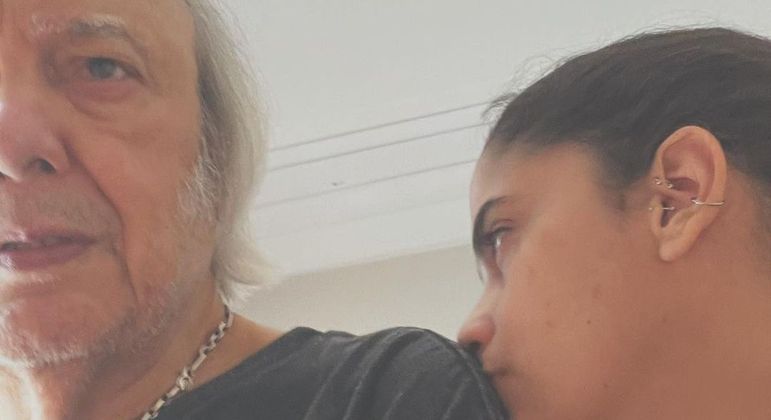 Viúva de Erasmo Carlos diz que cantor não vivia sem ela
