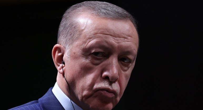 Presidente turco Recep Tayyip Erdogan voltará a se reunir com o premiê sueco Ulf Kristersson