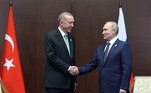 Presidente da Turquia em encontro com o presidente russo, Vladimir Putin