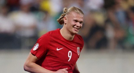 Haaland marcou dois gols na goleada norueguesa
