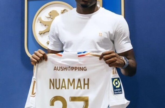 Ernest Nuamah (Lyon) - Atacante ganês de 20 anos. Estreou pela seleção principal de seu país em 2023 - Foto: Divulgação/Lyon
