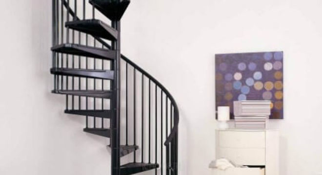 Escada de ferro caracol preto