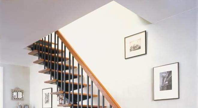 Escada de ferro com madeira