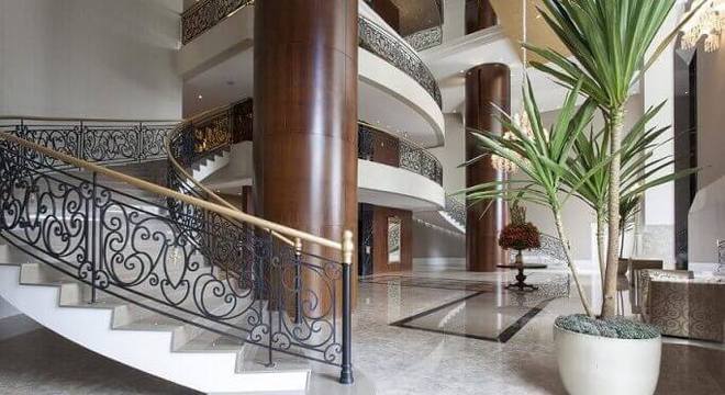 Escada de ferro Projeto de Jayme Bernardo