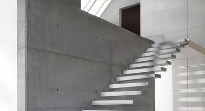 Escada flutuante de concreto