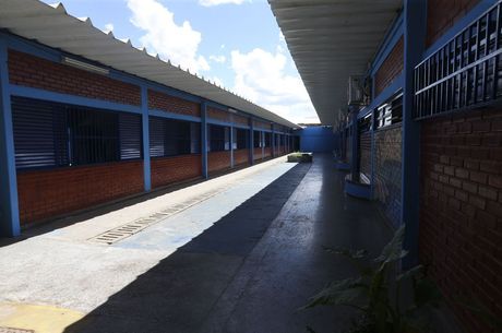 MEC deve ampliar modelo de escolas pelo país