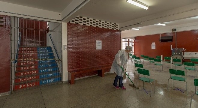 Escola em Paraisópolis transformada em unidade de isolamento para covid-19
