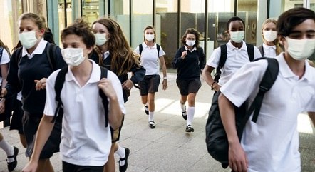Alunos do 6º ao 9º ano voltam no dia 5 de agosto