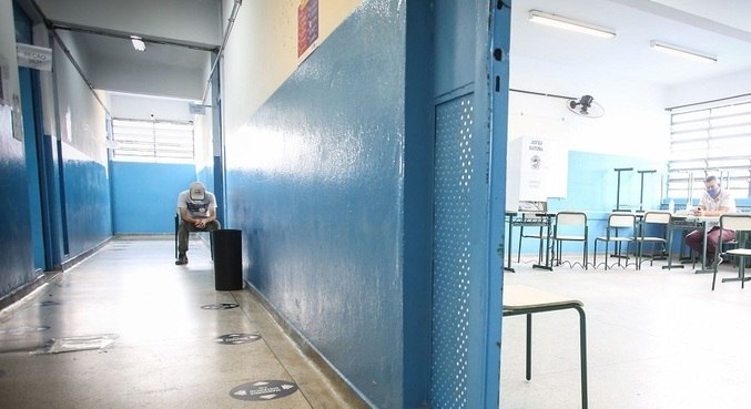 Professores de SP farão greve para manter trabalho remoto durante a pandemia
