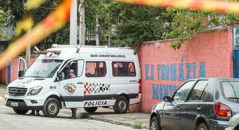 Escola Estadual Thomázia Montoro foi alvo de ataque na última segunda-feira (27)
