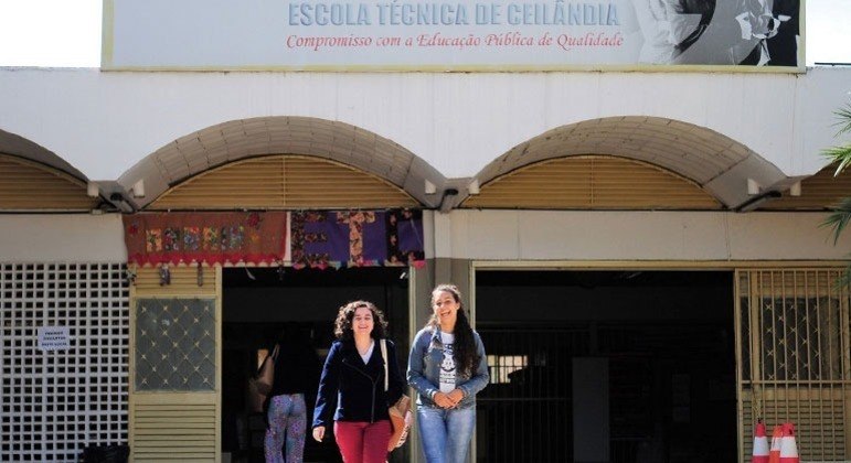 Do total de vagas, 194 são para pessoas com deficiência ou com Transtorno do Espectro Autista