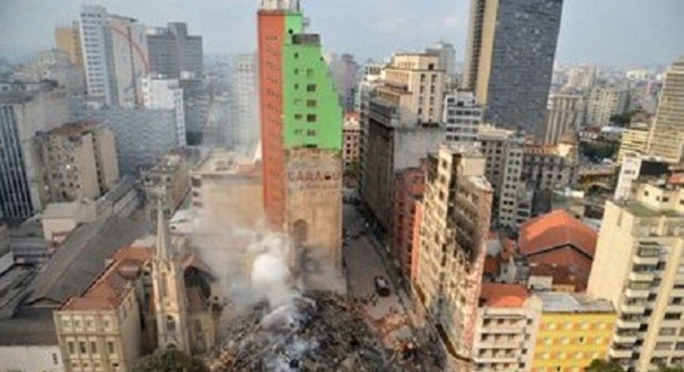 Escombros do edifício Wilton Paes de Almeida