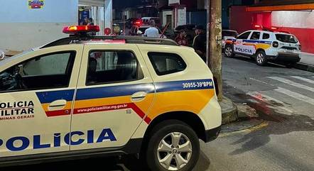 Vários clientes estavam
 no local no momento da ação policial