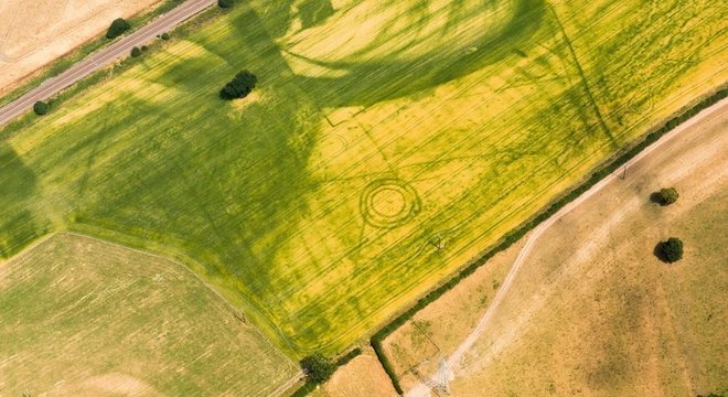Uma escultura complexa da Idade do Bronze foi revelada em Scropton, Derbyshire 