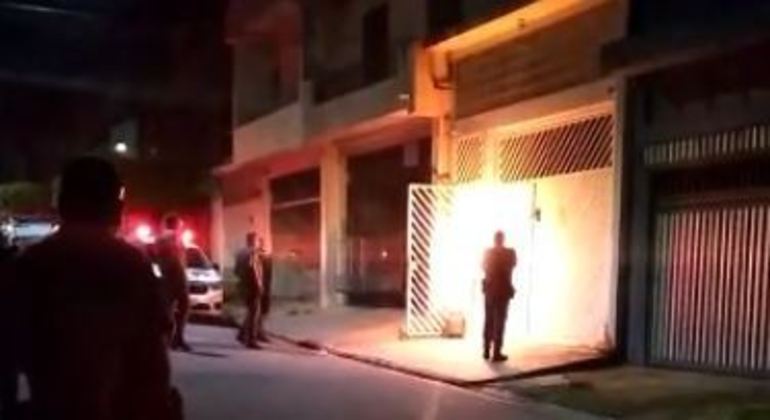 Homem esfaqueia mulher no bairro Cidade Líder, zona leste de São Paulo