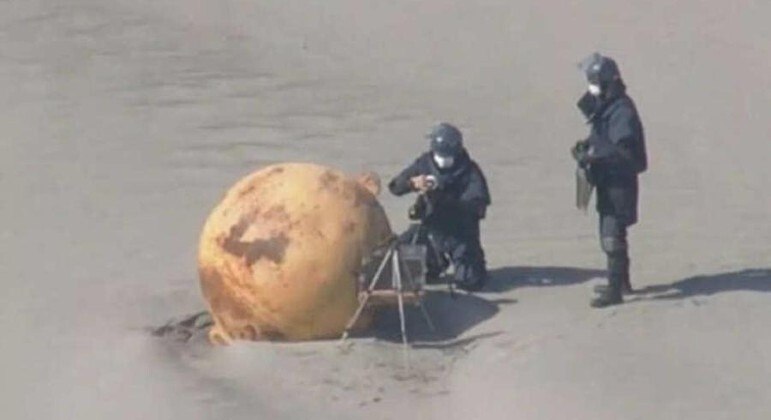 Esfera misteriosa de metal foi encontrada em praia da cidade japonsea de Hamamatsu