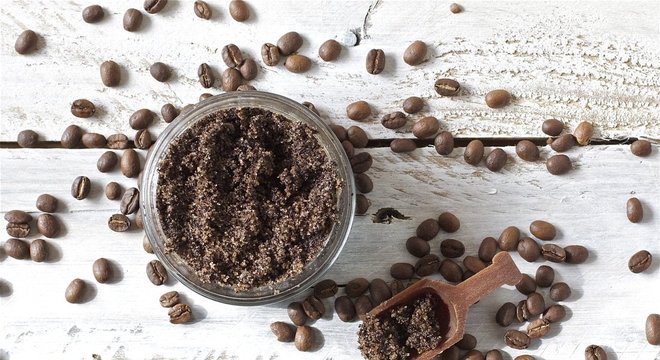 Esfoliação facial - O que é, tipos, como fazer + 12 receitas de esfoliante caseiro