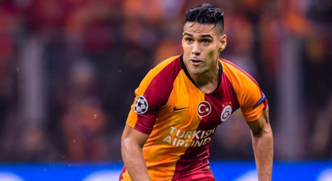 ESFRIOU - Em entrevista ao jornal 'Sabah', o atacante colombiano Falcao García, garantiu que não sairá do Galatasaray, da Turquia e se disse feliz no clube turco.