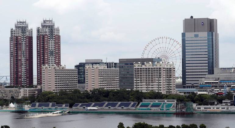 Autoridades do Japão confiam que conseguirão manter nadadores longe do esgoto