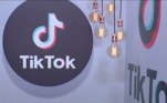 O estúdio do TikTok fica dentro da sede e contém um cenário interativo, além de celular para as gravações dos conteúdos e acessórios de iluminação