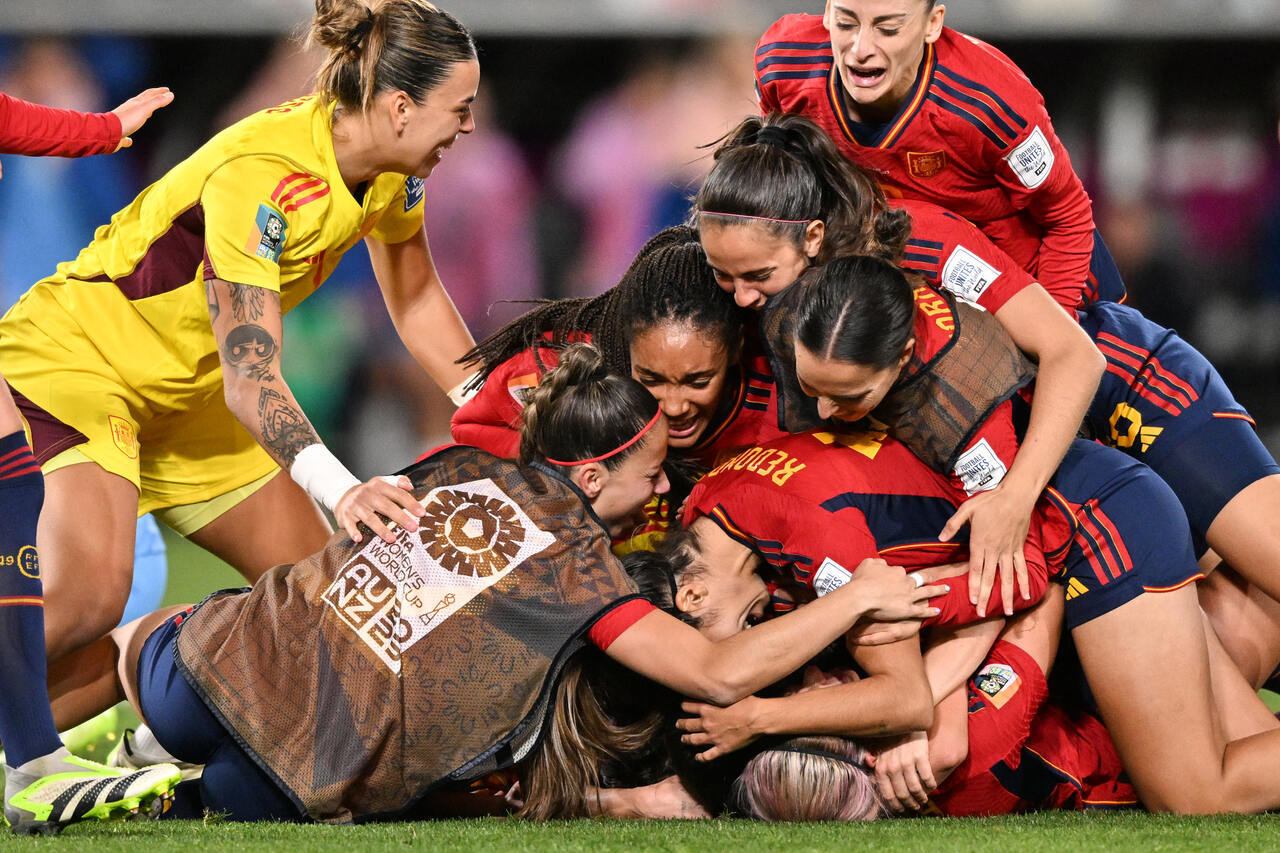 Espanhola Bonmati é eleita Bola de Ouro da Copa do Mundo; veja as premiadas