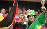 Torcedor brasileiro esquece o 7 a 1 de 2014 e apoia a Alemanha na partida contra a Espanha no Catar