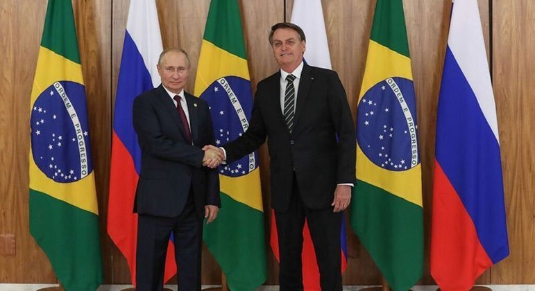 Putin e Bolsonaro, durante visita do presidente brasileiro à Rússia