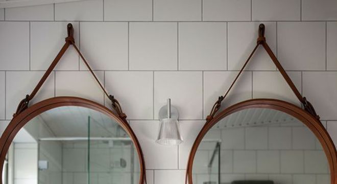 espelho adnet - banheiro duplo com espelhos adnet