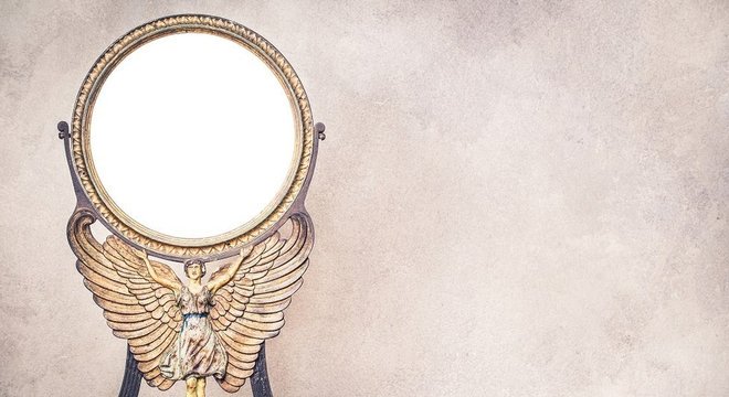 Acreditava-se que espelhos poderiam 'reter' a alma do falecido 