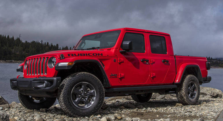 Picape tem capacidade de carga de 550 litros mas o foco é mesmo o passeio a bordo da pickup do Wrangler