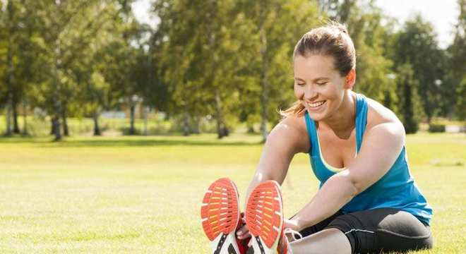 Espinhas na testa, saiba como acabar com elas e suas principais causas