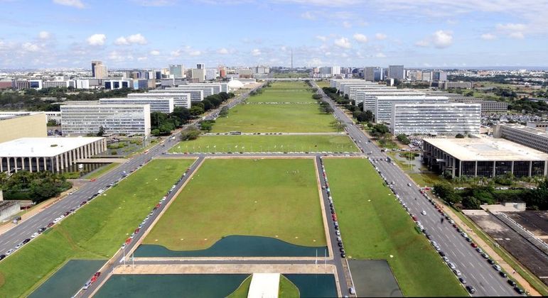 Esplanada dos Ministérios, em Brasília, vista a partir do Congresso Nacional