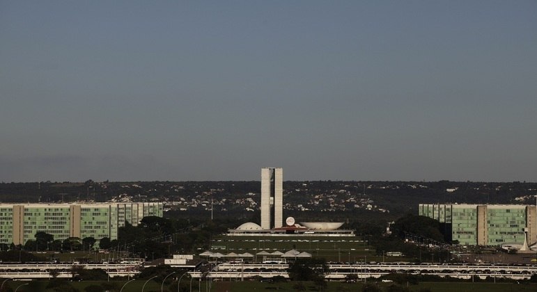 Esplanada dos Ministérios, em Brasília, com o Congresso Nacional ao fundo