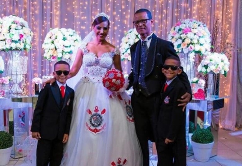 vestido de noiva corinthians