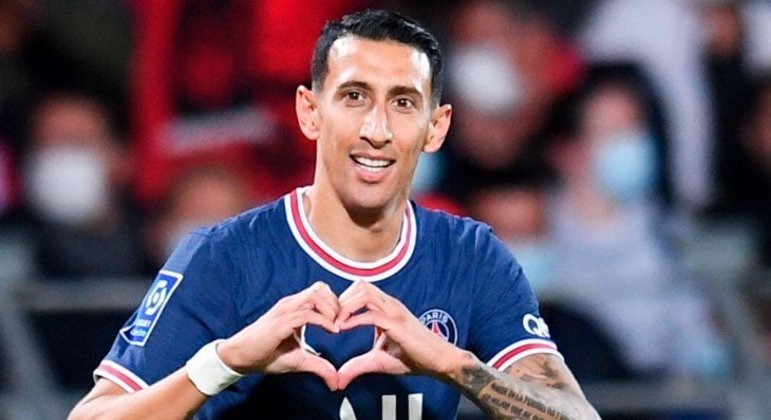 ESQUENTOU - A novela entre Rosario Central e o sonho de repatriar Ángel Di Maria não chega ao fim e os atletas do Central esperam com uma volta do atacante ao Canalla. Neste último fim de semana, Gino Infantino, jogador do Rosario Central, não escondeu o desejo de jogar ao lado do ídolo. Aos 33 anos, Ángel Di Maria está no PSG e o seu contrato com o time francês vai até junho de 2022.