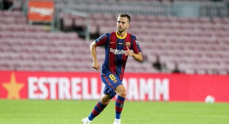 Com janela ainda aberta na Turquia, Barcelona fica perto de emprestar  Pjanic ao Besiktas - Lance - R7 Futebol