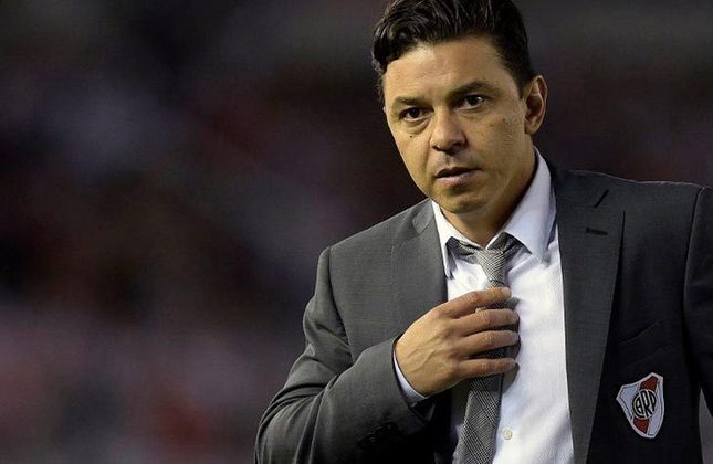 ESQUENTOU - Após a derrota para o Defensa y Justicia, o técnico do River Plate, Marcelo Gallardo, não concedeu entrevista coletiva. A única manifestação dele ocorreu na 