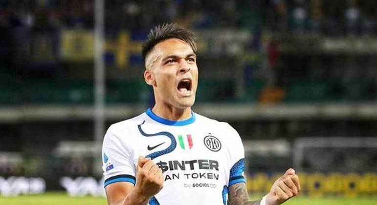 ESQUENTOU - Caso o Barcelona não consiga a contratação de Haaland, Lautaro Martínez surge novamente como uma opção para a diretoria culé, de acordo com o Sport.