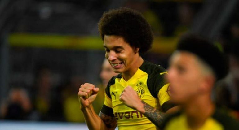 ESQUENTOU - De acordo com o CEO do Borussia Dortmund Watzke, um novo contrato para Witsel será avaliado baseado no desempenho do volante na atual temporada.