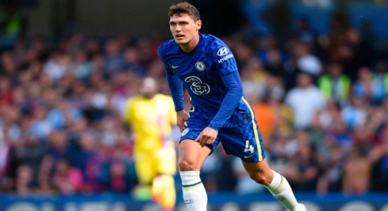 ESQUENTOU - Em negociação para renovar com o zagueiro Christensen, a diretoria do Chelsea vê o andamento das conversas diminuir neste momento por conta do novo acordo, de acordo com a Goal.