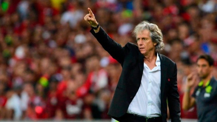 ESQUENTOU! Jorge Jesus, ex-treinador do Flamengo, é especulado no Al Hilal. Com base nas informações do Al-Riyadia, o clube saudita quer o regresso do técnico que já teve uma passagem em 2018