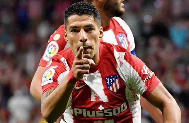 ESQUENTOU - Luis Suárez está próximo de oficializar sua ida para o River Plate, segundo Christian Martin, da ESPN. O jogador já foi especulado em diversos clubes ao redor do mundo.