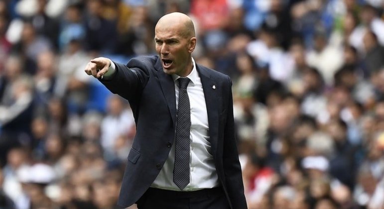 Zidane foi tricampeão da Champions League pelo Real Madrid