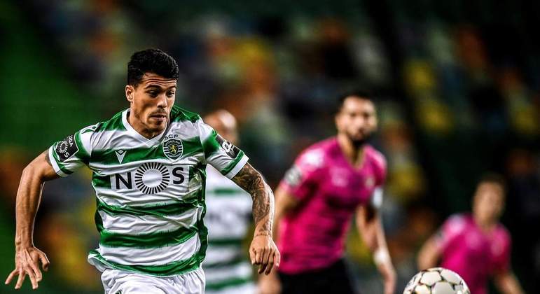 ESQUENTOU - O Real Madrid deve buscar a contratação de Pedro Porro, lateral direito do Sporting, na próxima temporada, segundo o portal 