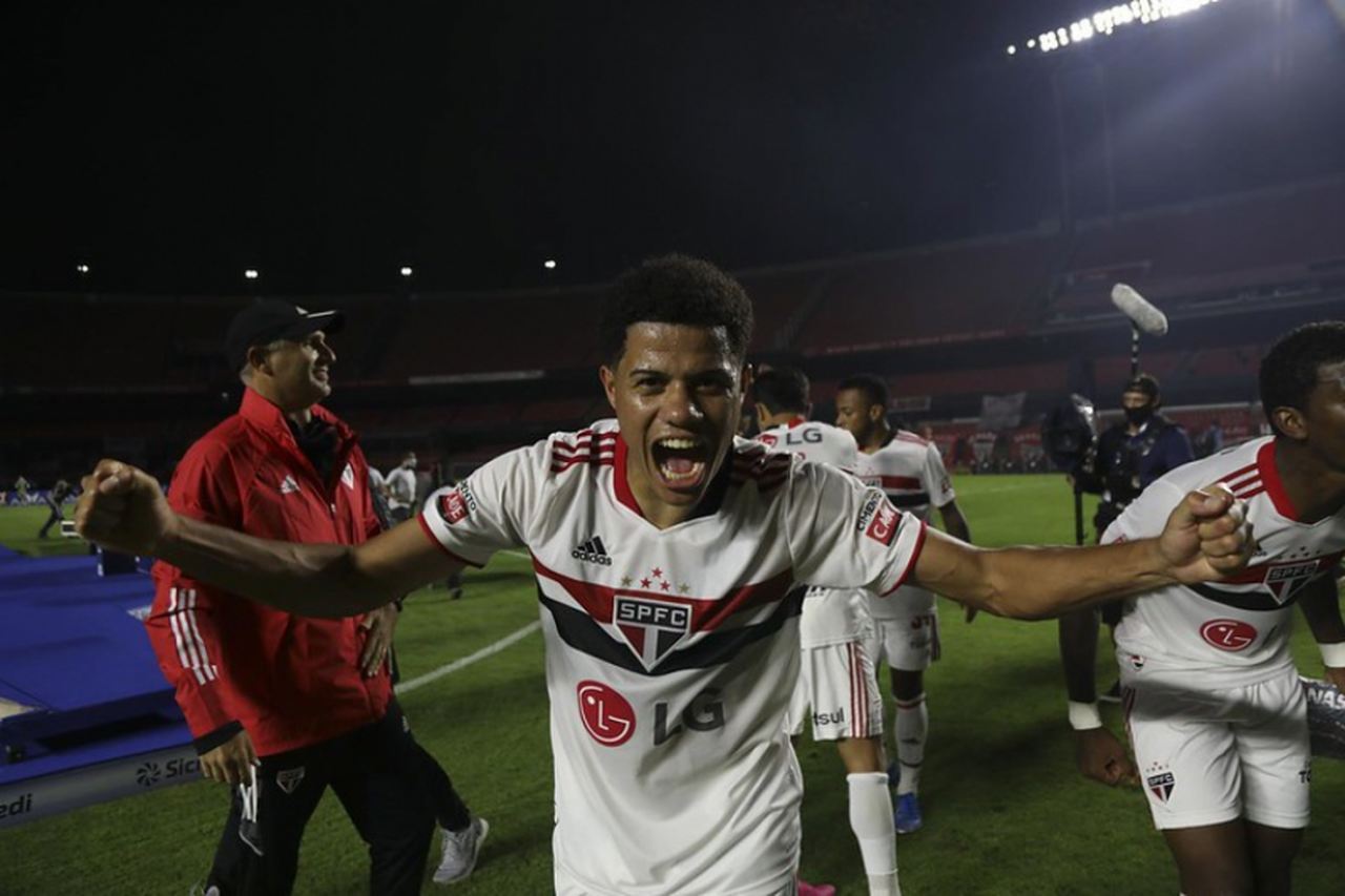 LG patrocina São Paulo Futebol Clube na final da CONMEBOL Sudamericana 2022  - SPFC