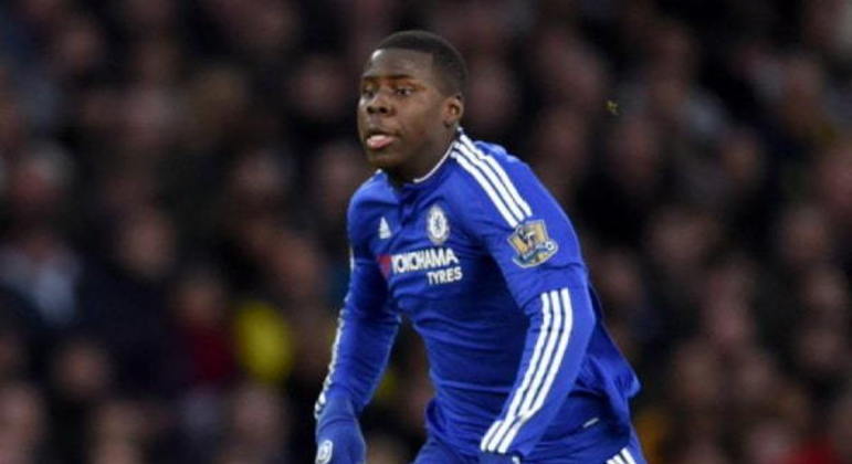 ESQUENTOU - O West Ham pode atrapalhar a negociação entre Chelsea e Sevilla pela contratação de Jules Koundé para os Blues. Isso porque os Hammers buscam a chegada de Kurt Zouma, zagueiro do atual campeão da Champions League e que seria envolvido na operação com o clube espanhol, segundo o jornalista Dhamarmesh Sheth.