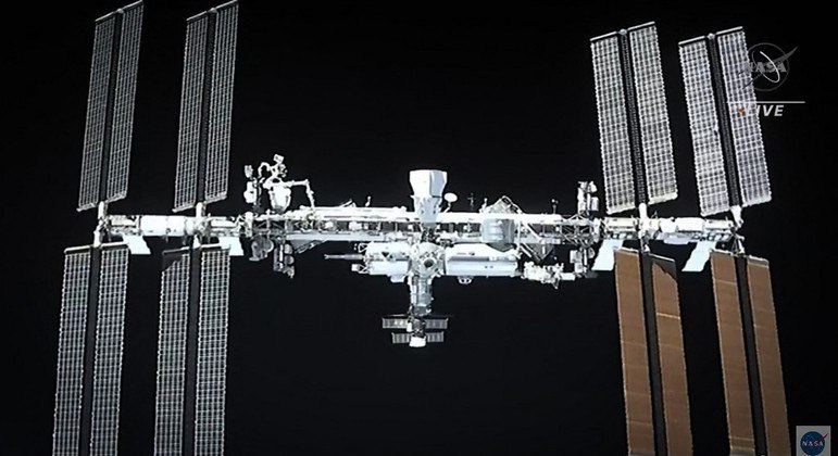 Destroços de satélite passaram a cerca de 1 km da ISS